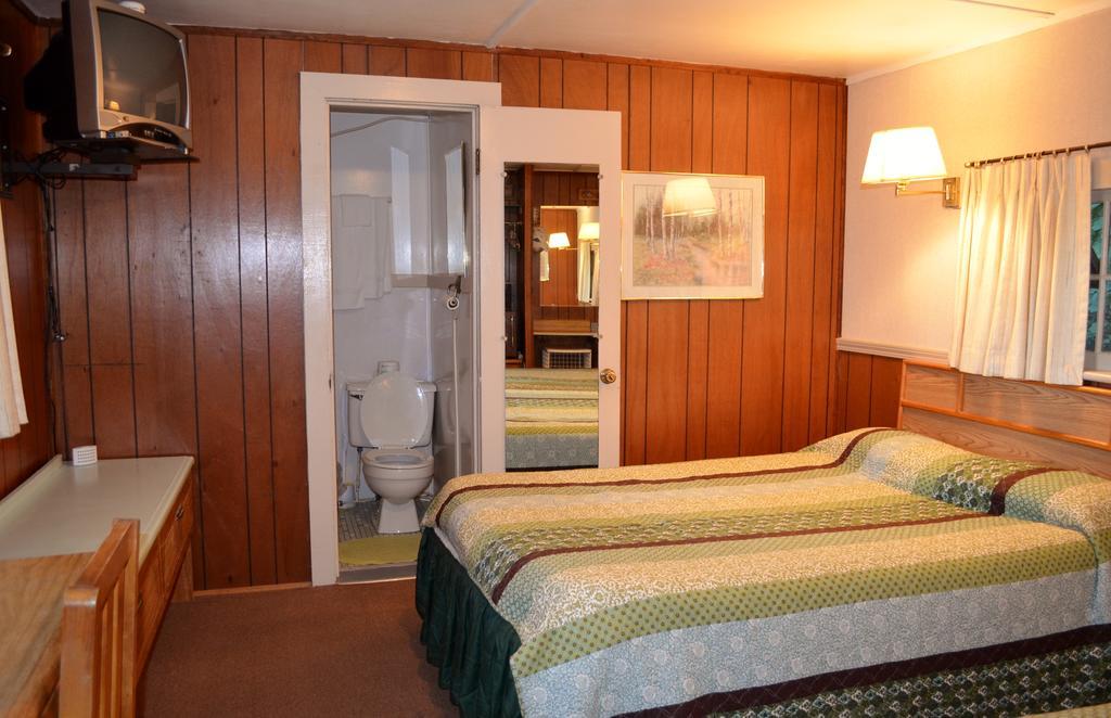 Chamber Lane Motel Round Lake Pokój zdjęcie