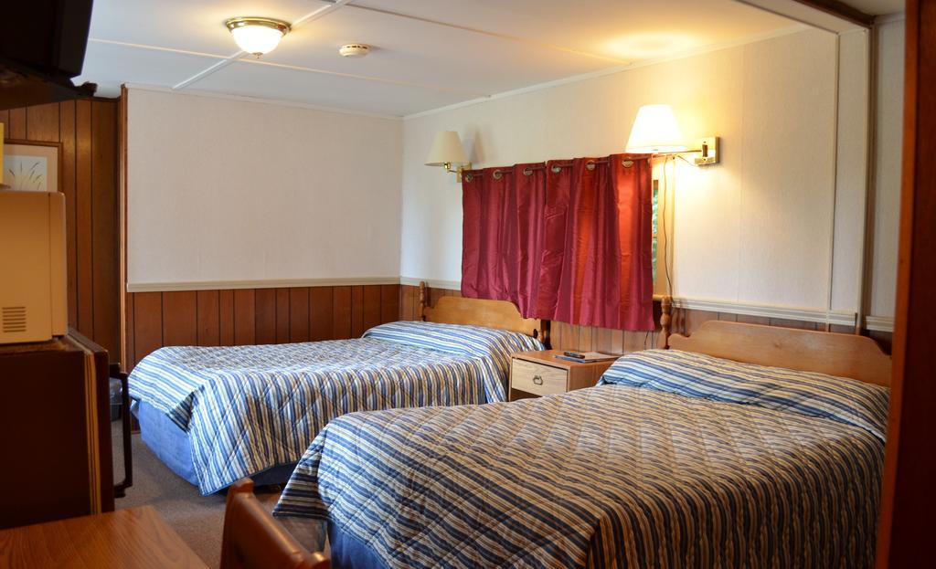 Chamber Lane Motel Round Lake Pokój zdjęcie